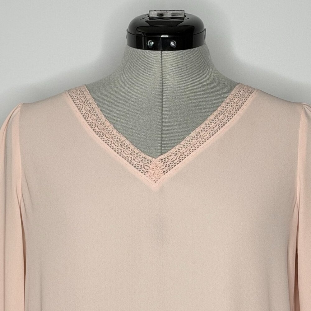 LOFT Blush Pink V-Neck Blouse with Crochet Lace Trim - Size XSmall - Picture 2 of 8